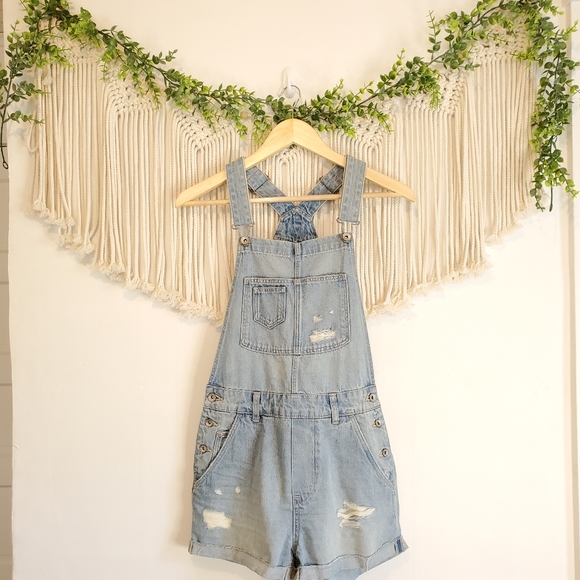 H&M Blue Distressed Relaxed Overall Shortalls sz 2 - Picture 2 of 6